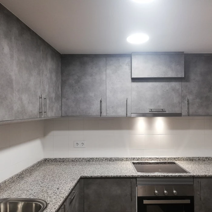 Cocina con acabado imitación hormigón
