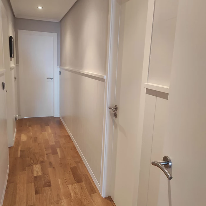 Piso lacado en blanco